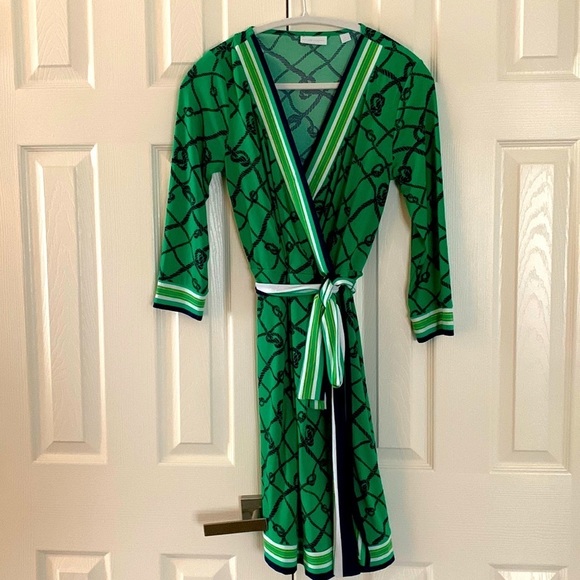New York & Company Dresses & Skirts - NY&Co Green Knotted Dress